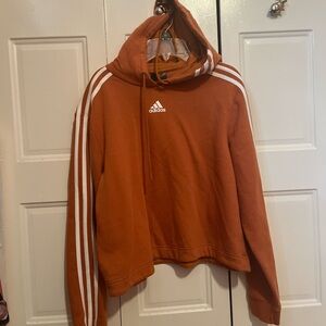 Adidas cropped hoodie, size L. Adorable 👏🏼